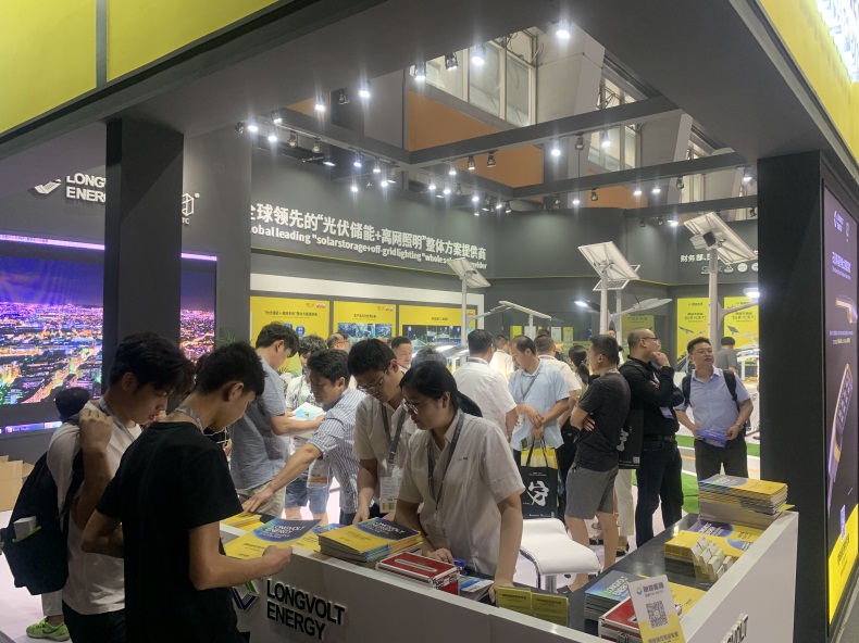 朗越能源新品全球首发，闪耀2019国际光亚展