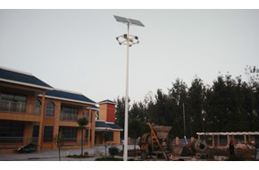 淮南王巷村太阳能高杆灯