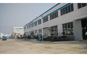 天长亚太水处理公司安装太阳能路灯实景